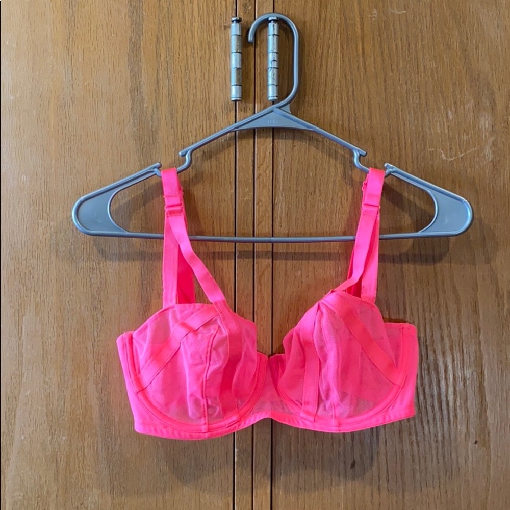 VICTORIA SECRET